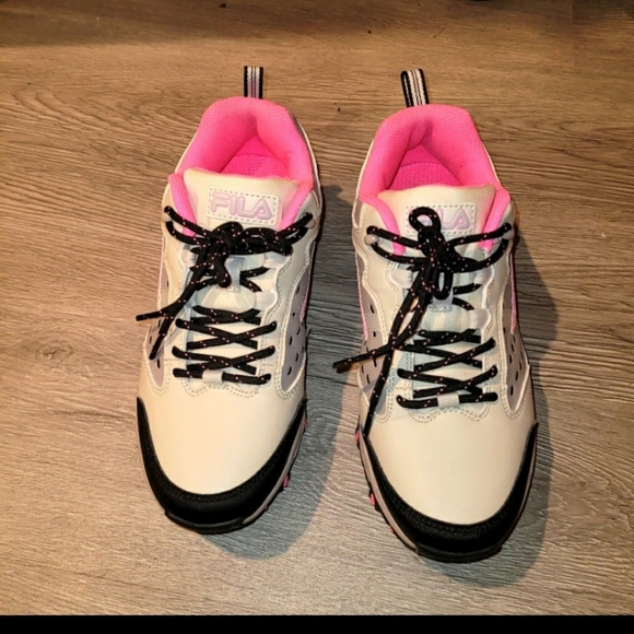 Fila shoes size 7 1/2 - Picture 4 of 4